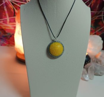OrgoChakra Solar Plexus Halbkugelförmiger Anhänger oder Schlüsselanhänger 15 gr.